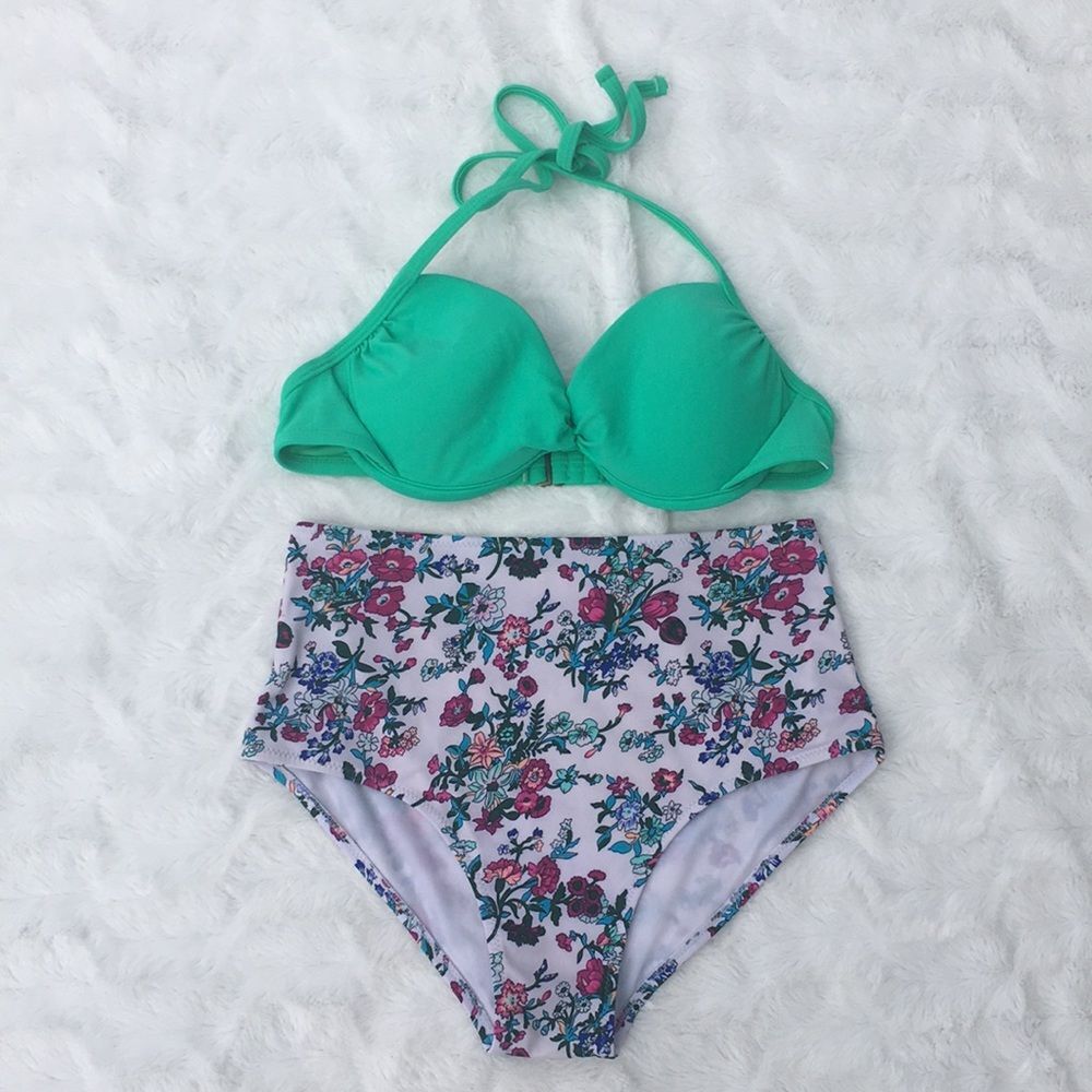 Xhilaration retro style high waist twist front bikini set size medium